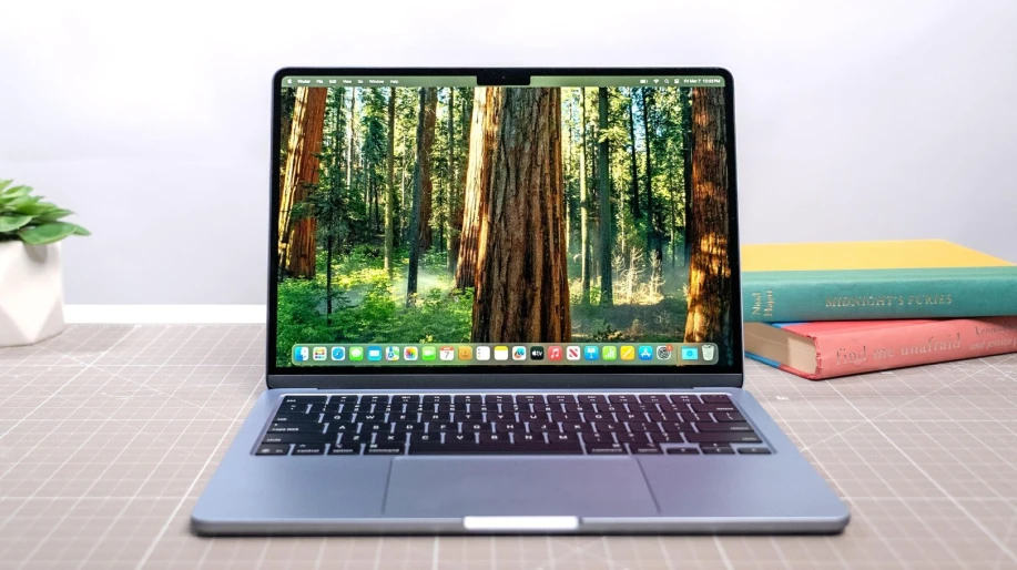 Основные плюсы покупки MacBook б/у
